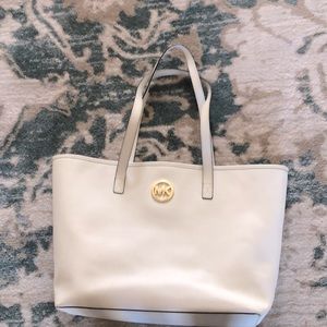 White Michael kors bag